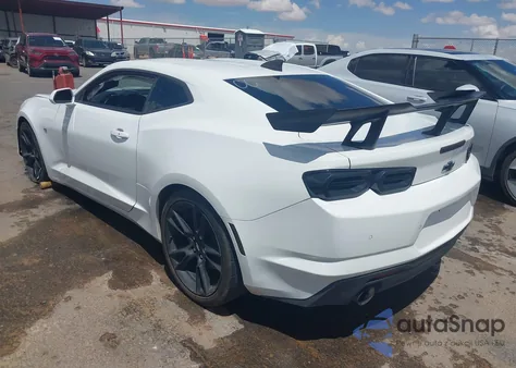 2019 Chevrolet Camaro 3Lt z USA, uszkodzony, nr VIN 1G1FD1RS2K0112271